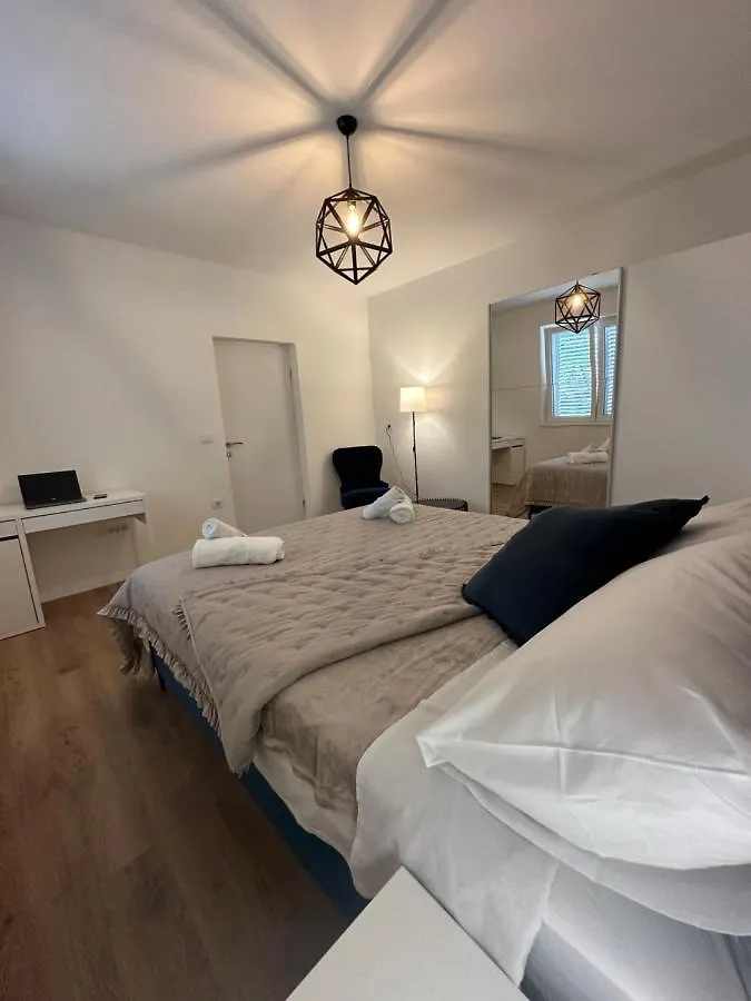 Apartment Tina Zadar